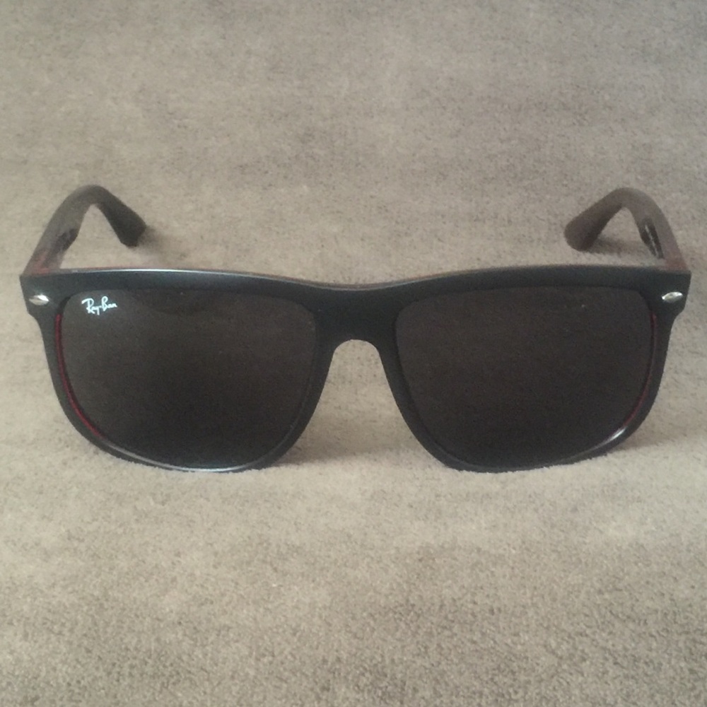 Ray-Ban Sunglasses RB4147
